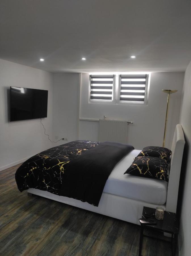 Studio 45M2 Tres Calme Village-Neuf エクステリア 写真